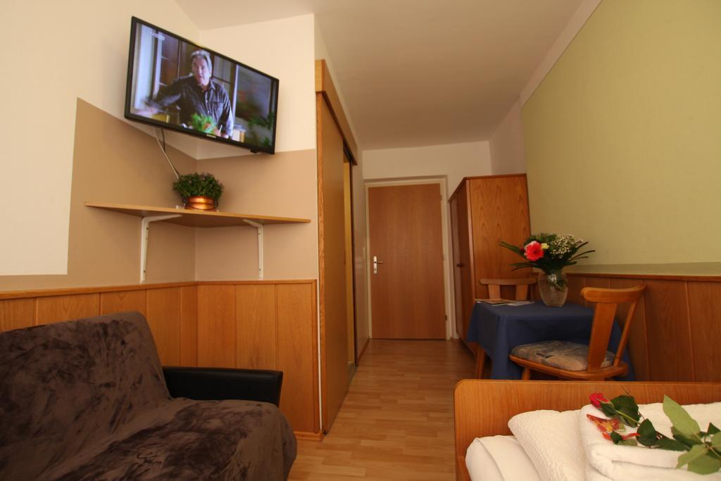 Pension Prantner Инсбрук Екстериор снимка